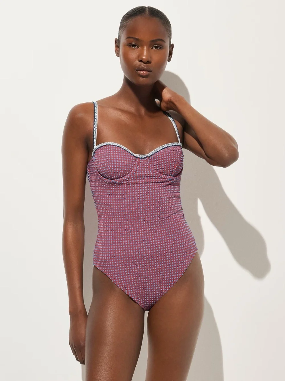 Balconette underwire one-piece in scalloped gingham